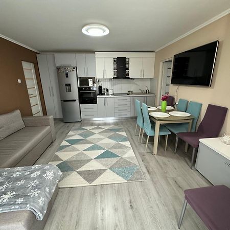 Maya Home Oradea Exterior photo